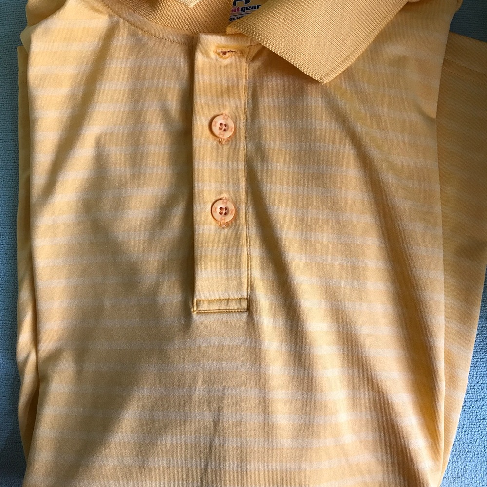 Under armour golf shirt